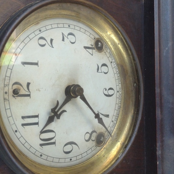 Antique Sessions Brown Wooden Mantel Clock - Picture 3 of 3